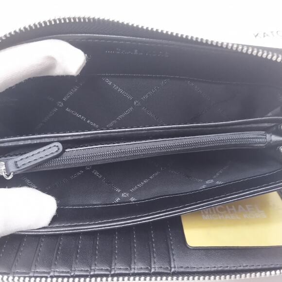 Michael Kors Jet Set Travel Black Pebbled Zip Around Long Wallet -NWT $298 - Picture 13 of 16